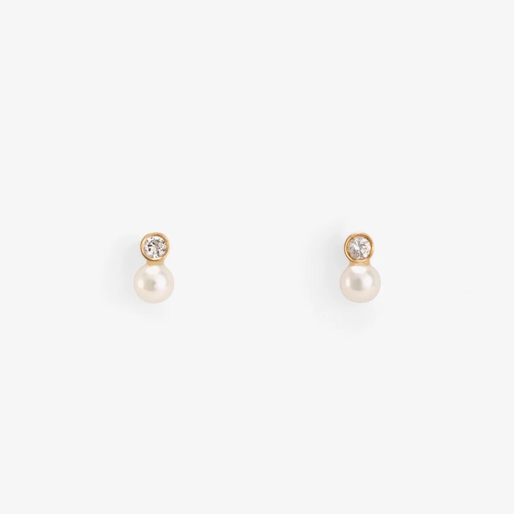 Satomi Kawakita Mixed Media Pearl/White Diamond Studs
